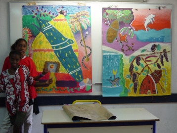 fête du collège, le 5 décembre 03. Créations en cours d'arts plastiques